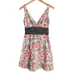 Patagonia Margot Dress Floral‎ Mineral King Forge Grey Size Medium